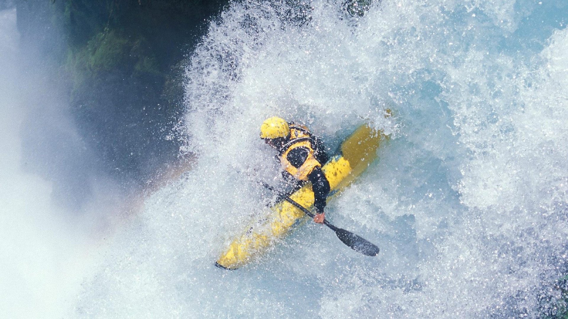 博卡中卫遭遇轮番冲击，疲于应付，博卡出来的球星