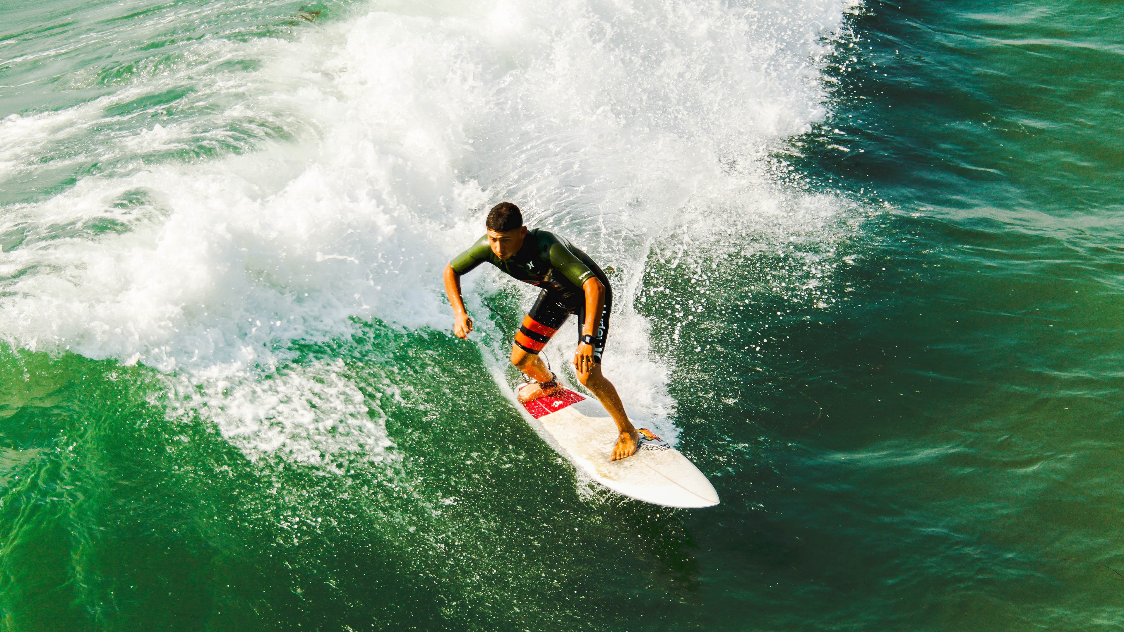 范奥特尔戴克决赛中段突然发力，范戴克转会